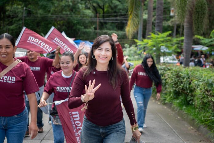 Gaby Molina recorre Uruapan; comparte logros de la 4T con familias y comerciantes Gaby Molina recorre Uruapan; comparte logros de la 4T con familias y comerciantes
