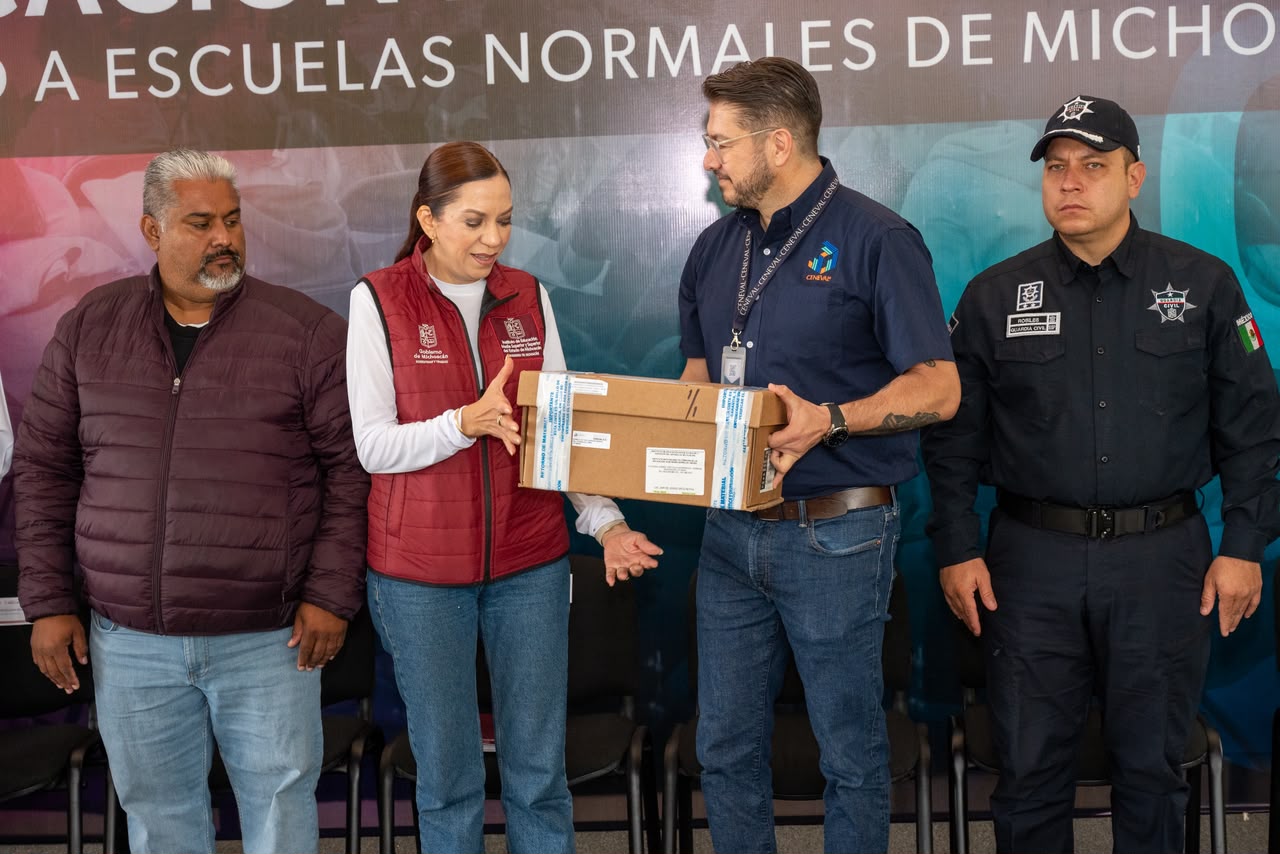 Arranca aplicación del Ceneval para ingreso a normales de Michoacán