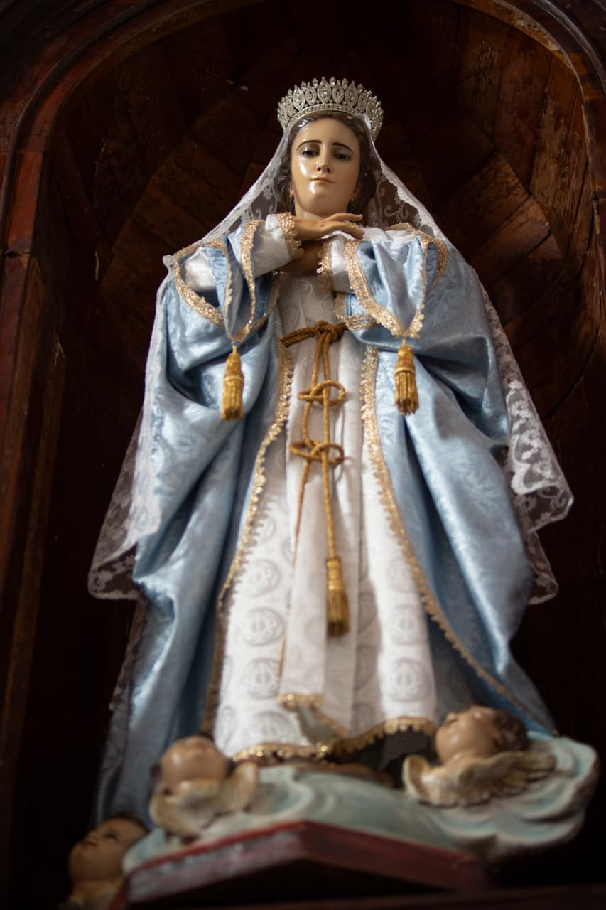 La fe que resiste al tiempo en la Parroquia de Santiago Apóstol