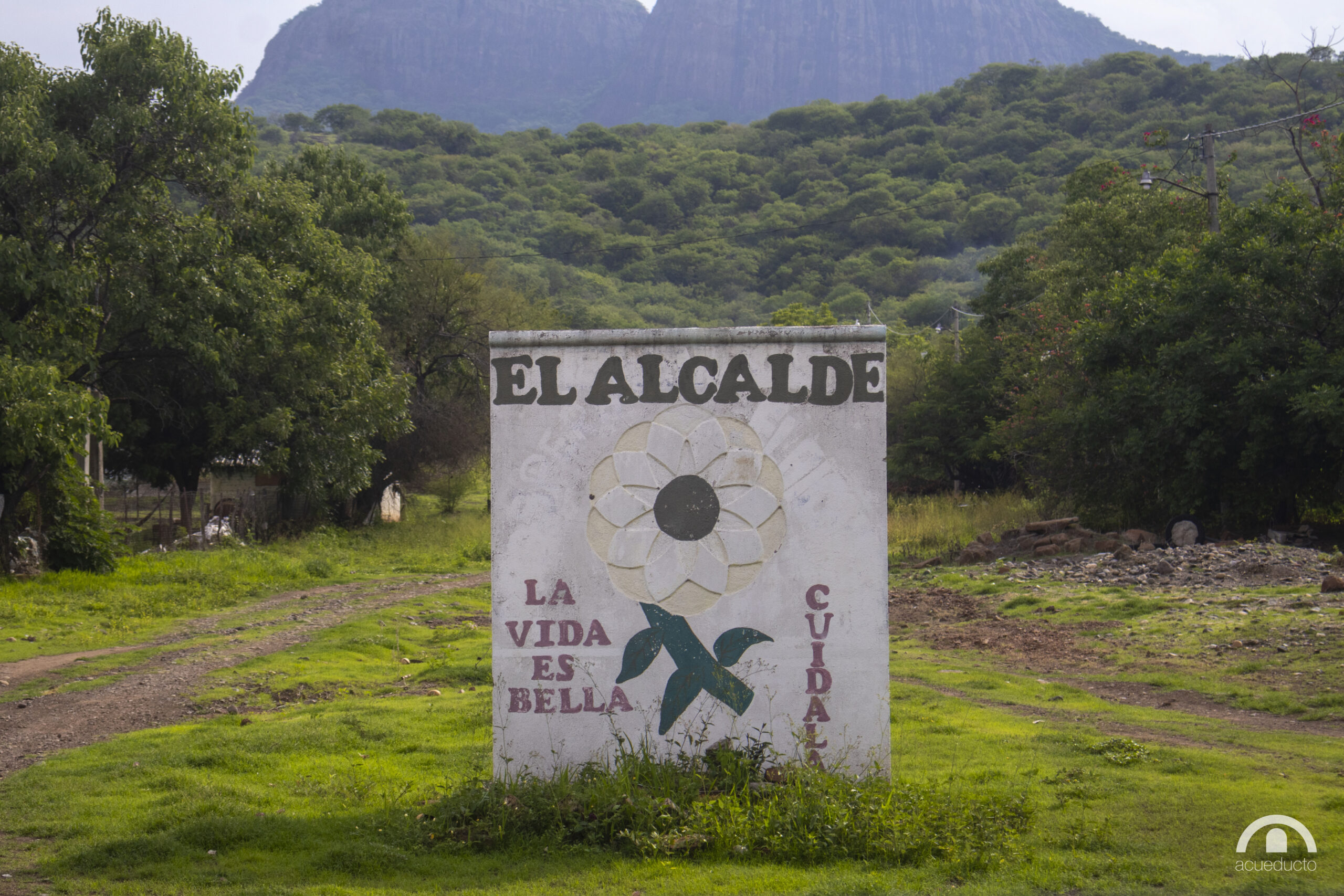 Apatzingán, comunidades bajo asedio del narco