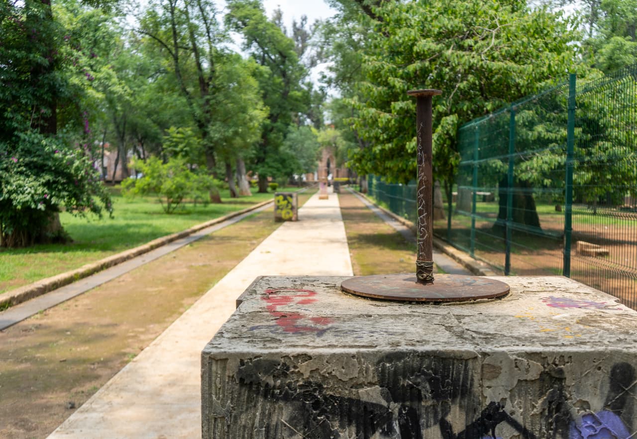 El paseo de esculturas del Bosque Cuauhtémoc, en el olvido