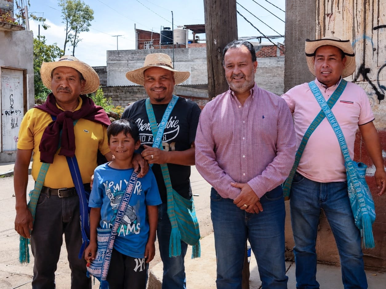 En Cuanajo seguimos cumpliendo con hechos, no con promesas: Julio Arreola
