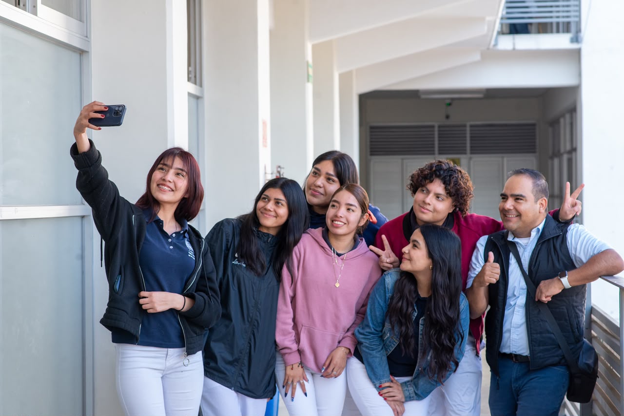 Últimos días para participar en campaña de seguimiento de egresados de la UMSNH