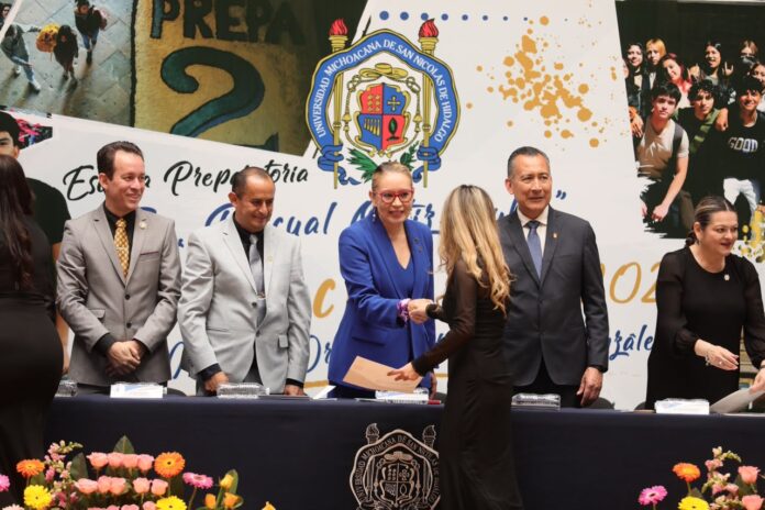 Bachillerato de UMSNH, fortalece beneficio de estudiantes: Yarabí Ávila
