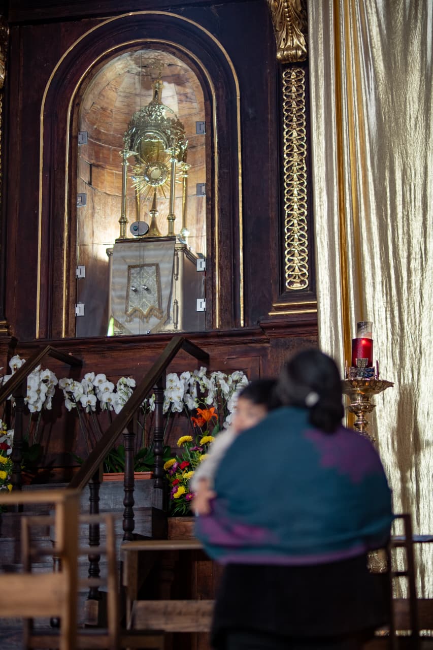 La fe que resiste al tiempo en la Parroquia de Santiago Apóstol