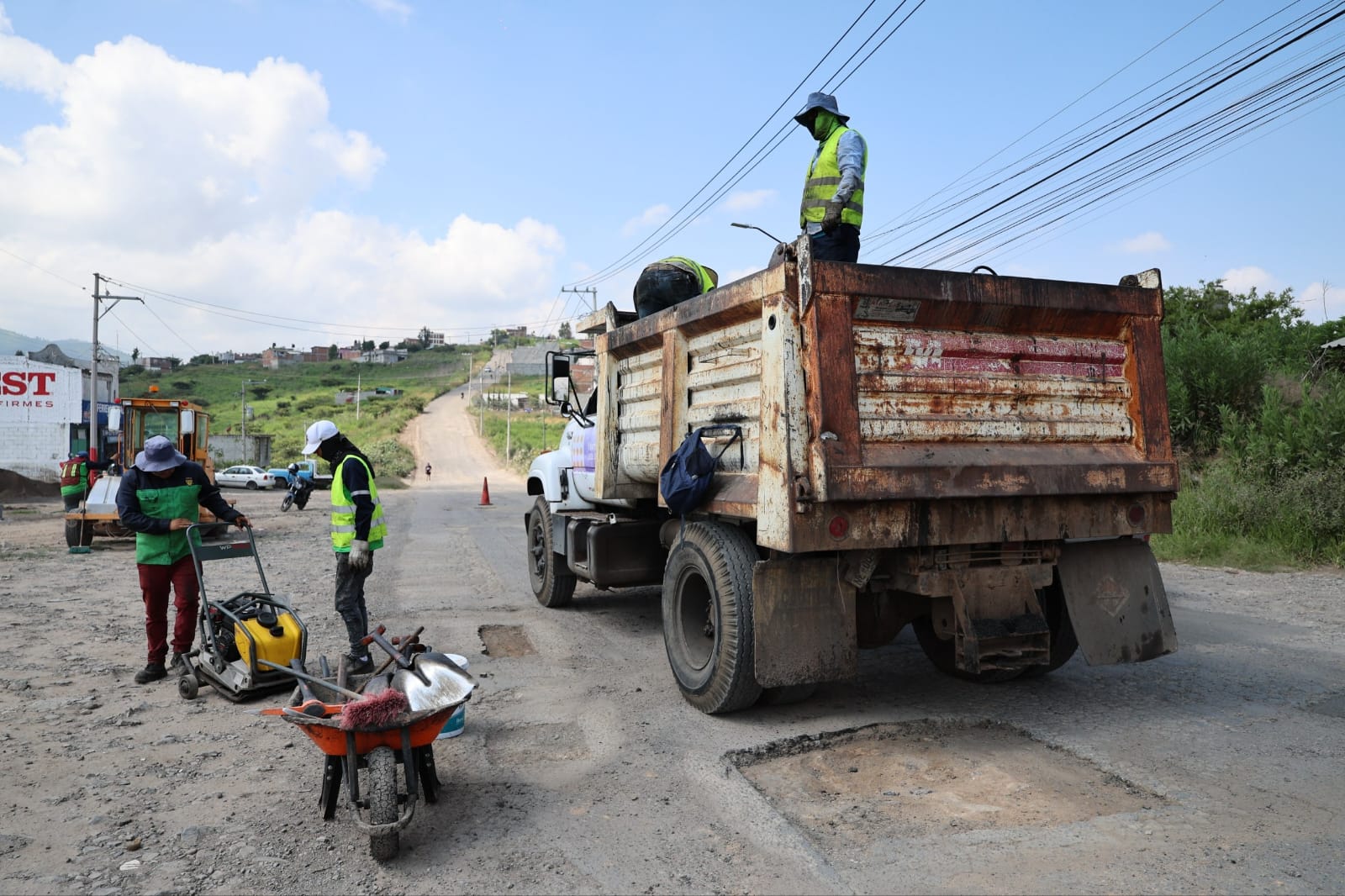 Gobierno de Morelia realiza jornadas permanentes de bacheo