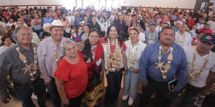 El campo michoacano cierra filas con Gaby Molina
