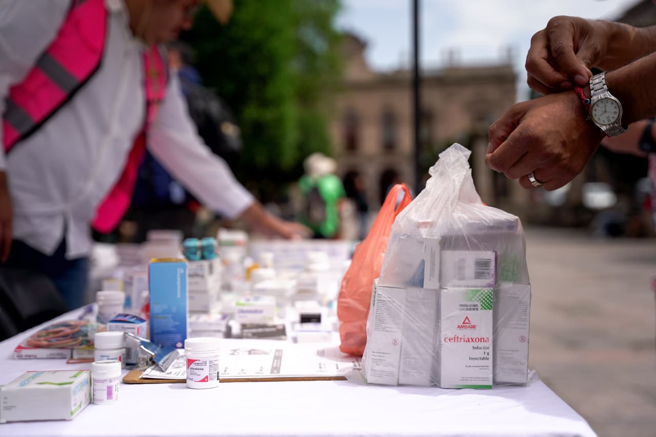 Movimiento del Sombrero instala centro de acopio de medicamentos en Morelia