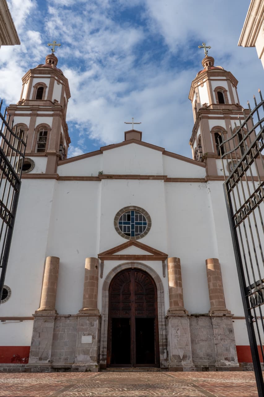 La fe que resiste al tiempo en la Parroquia de Santiago Apóstol