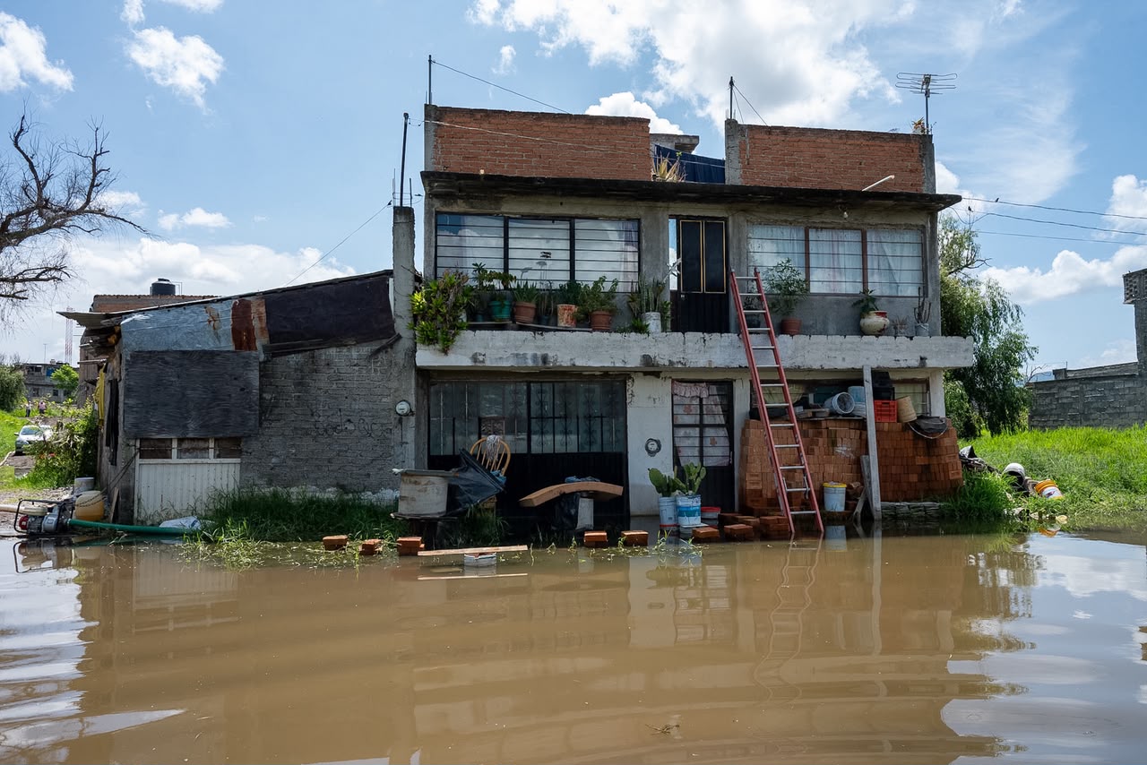 Casi 22 días bajo el agua; desesperación crece entre familias de colonia Benito Juárez