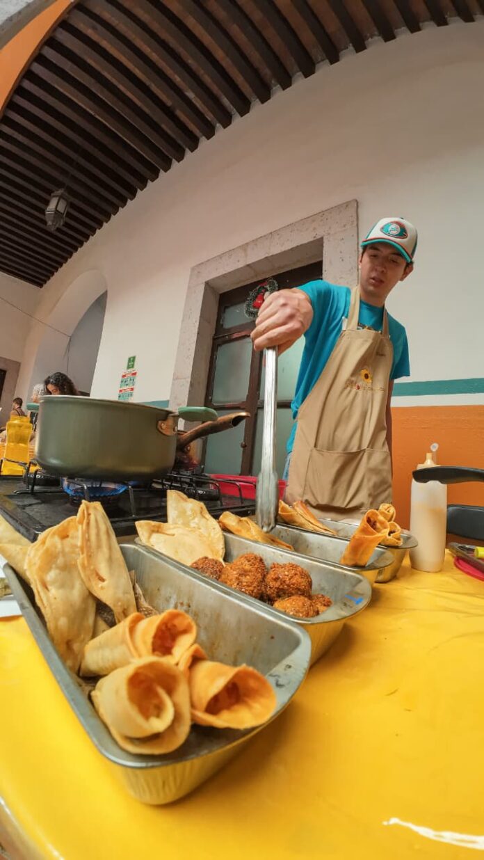 Kermés Vegana en el Centro de Morelia; una alternativa de vida Kermés Vegana en el Centro de Morelia; una alternativa de vida