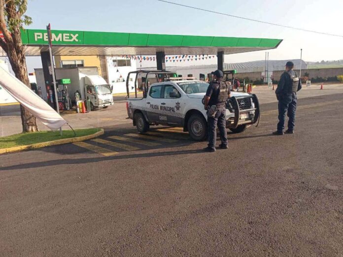 Detienen a dos presuntos delincuentes en Irapeo