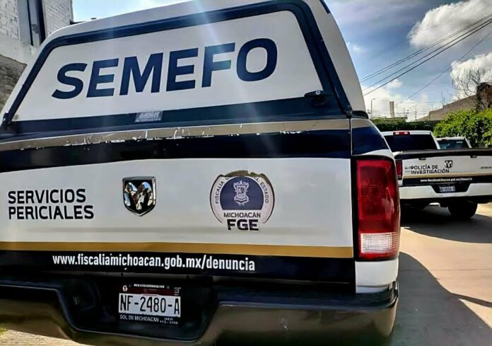 Violencia cobra la vida de un mecánico y un médico, en Michoacán