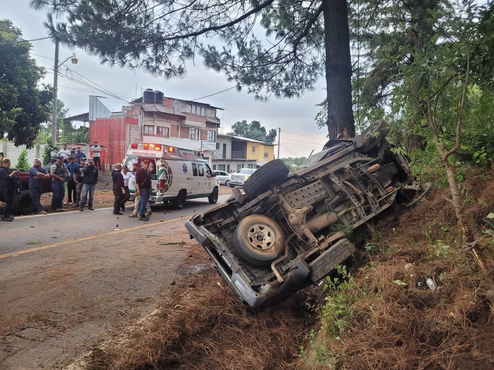 Fin de semana rojo en carreteras de Michoacán: 9 accidentes, 2 muertos y 12 lesionados