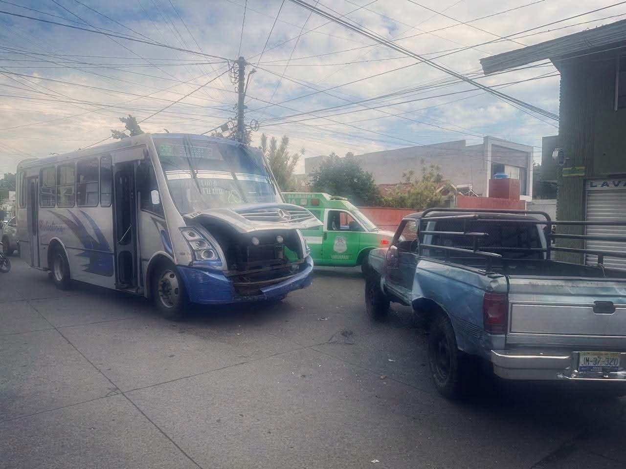 Accidentes carreteros y urbanos dejan un muerto y ocho lesionados en Michoacán