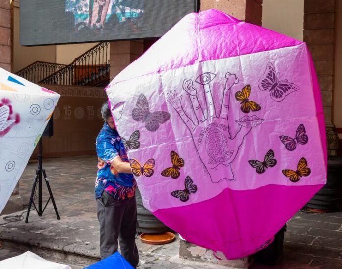 Globos de Cantoya volverán a elevarse en Morelia Globos de Cantoya volverán a elevarse en Morelia