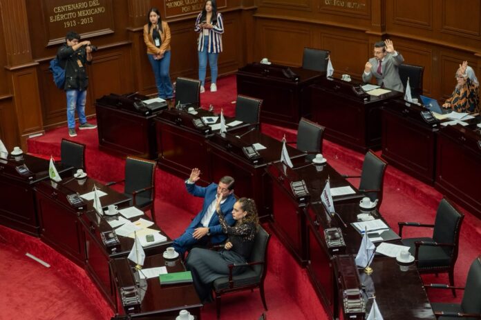 Arranca sesión con ausencias en el Congreso Arranca sesión con ausencias en el Congreso