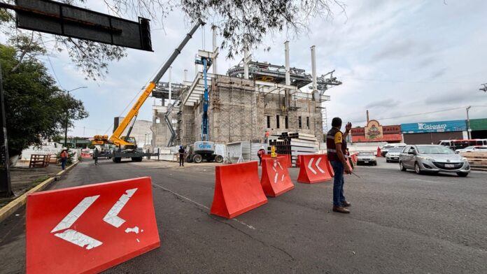 Desvíos por obras del teleférico de Morelia; cierres viales temporales