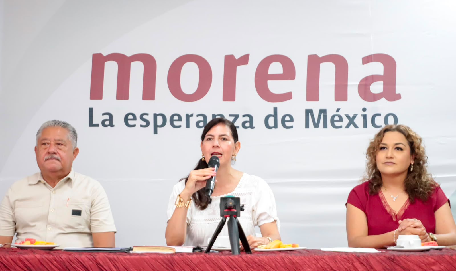 Fortalece Gaby Molina el diálogo con el sector productivo de Lázaro Cárdenas