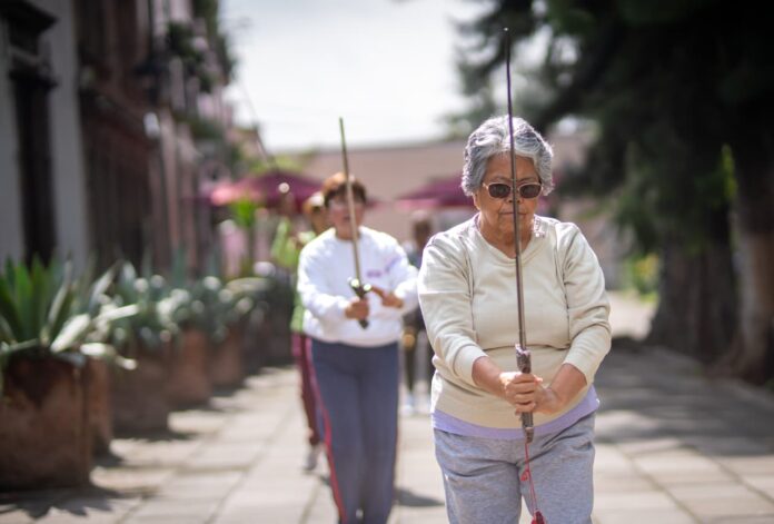 Tai Chi en la Soterraña: El refugio de paz de las adultas mayores