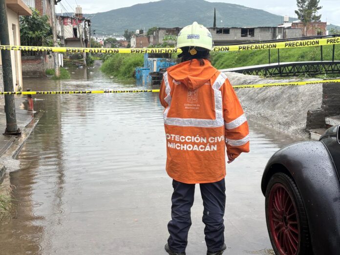 Llama Protección Civil a extremar precauciones ante lluvias fuertes