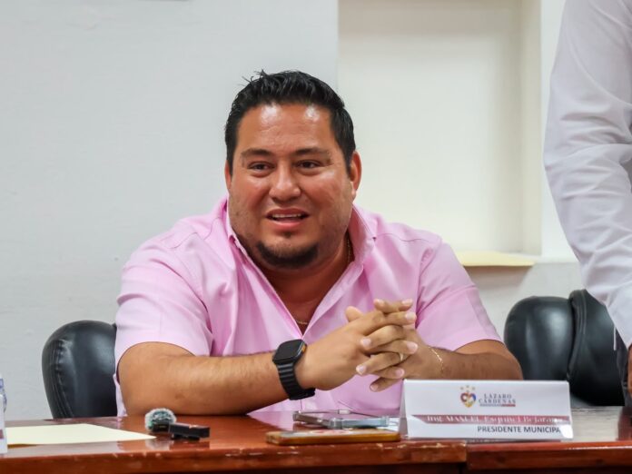 Manuel Esquivel Solicita Licencia como Presidente Municipal