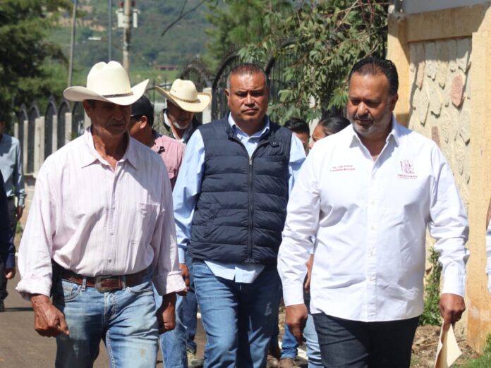 Julio Arreola: Seguimos trabajando y cumpliendo obras Julio Arreola: Seguimos trabajando y cumpliendo obras