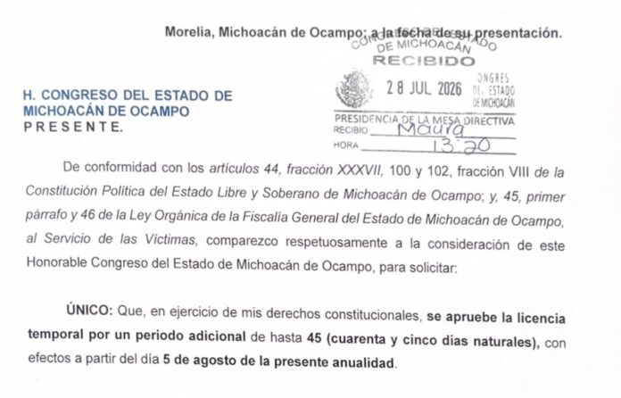 Carlos Torres Piña solicita licencia por 45 días