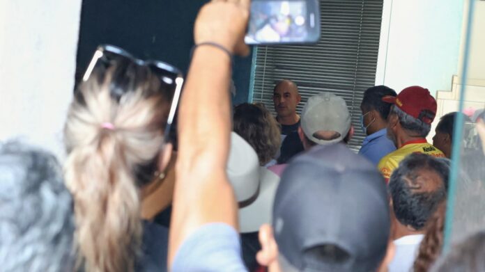 Sin agua 7 mil hogares; vecinos cercan al OOAPAS