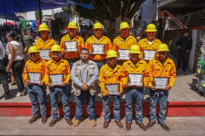 Entre la fauna y el fuego así se vive el riesgo en Tzitzio Entre la fauna y el fuego así se vive el riesgo en Tzitzio