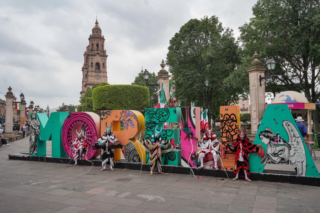 Danza de Judas de Pajacuarán llega a Plaza de Armas de Morelia