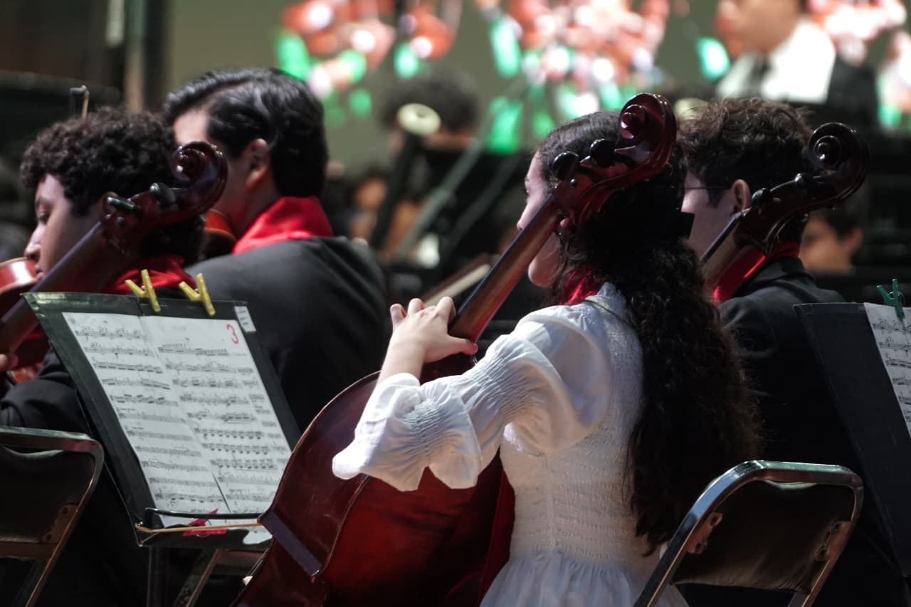 OSIM llena la Plaza Morelos de música