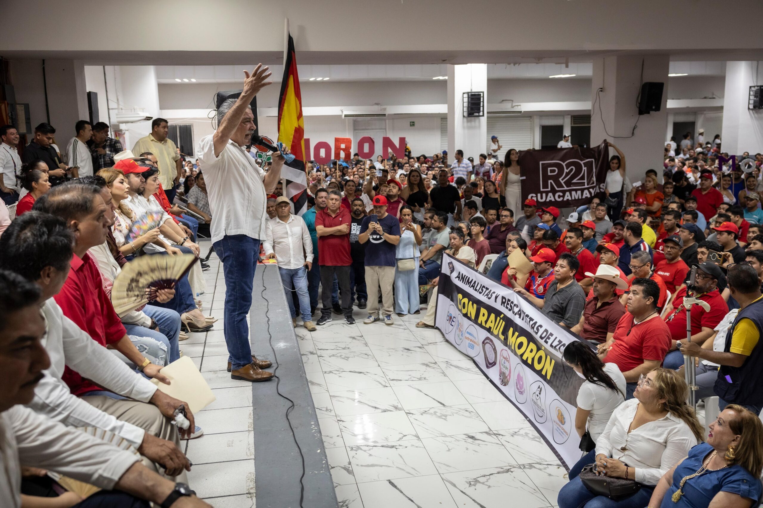 Reconoce Morón entrega del pueblo de Michoacán a la Cuarta Transformación