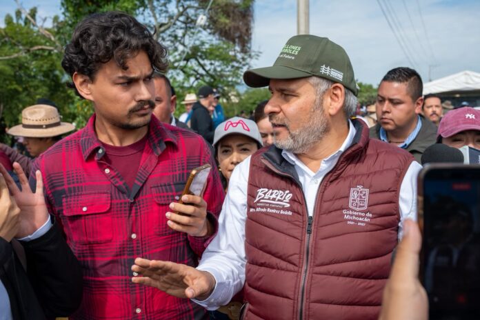 Bedolla frena tala del Morebús tras protestas; promete diálogo con activistas