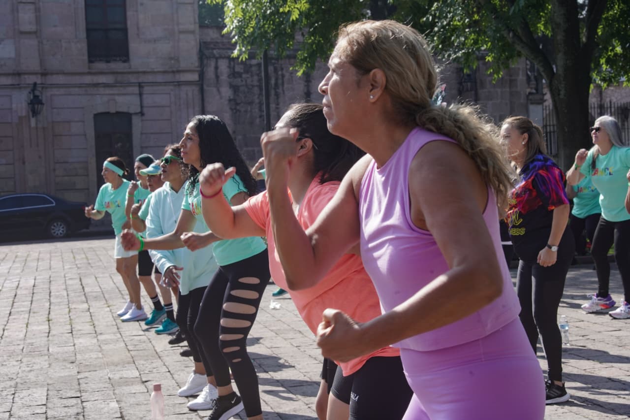 Zumbatón 2026; morelianos se ejercitan en apoyo a los niños con cáncer