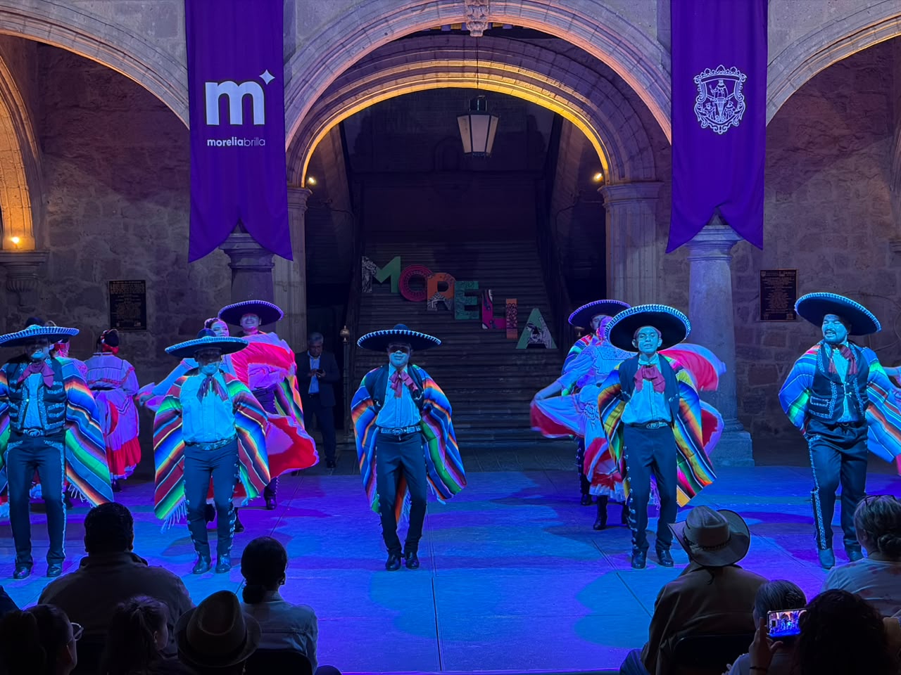Palacio Municipal brilló con Ballet Folklórico del Ayuntamiento de Morelia