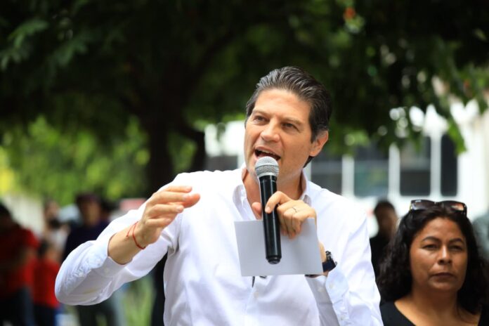 Alfonso Martínez inaugura parque lineal de Avenida Quinceo