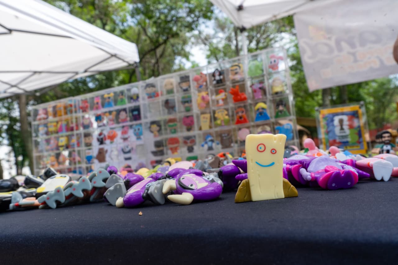 Armando: coleccionista de recuerdos de una infancia que no olvida