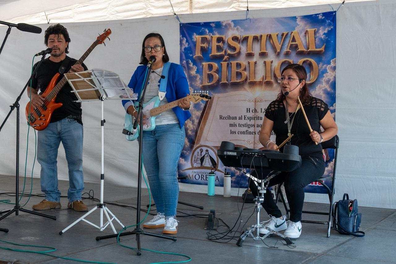 Fe, juegos y tradición: Festival Bíblico reúne a familias en Morelia