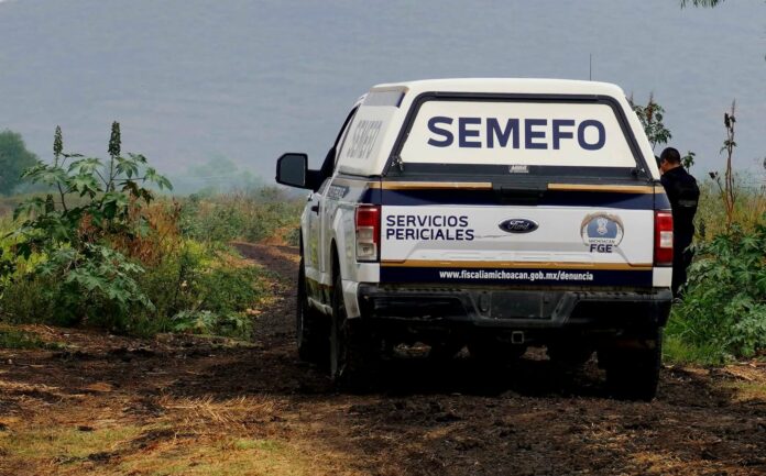 Hallan a hombre asesinado en brecha a Los Cuiniques