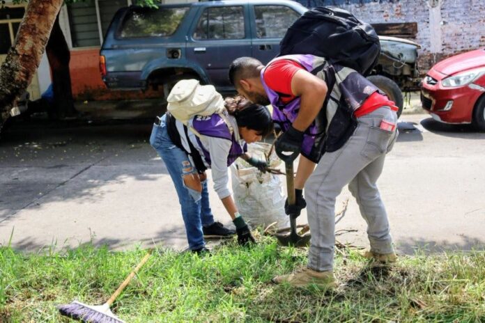 Grecia Quiroz recupera áreas infantiles y vialidades en Uruapan