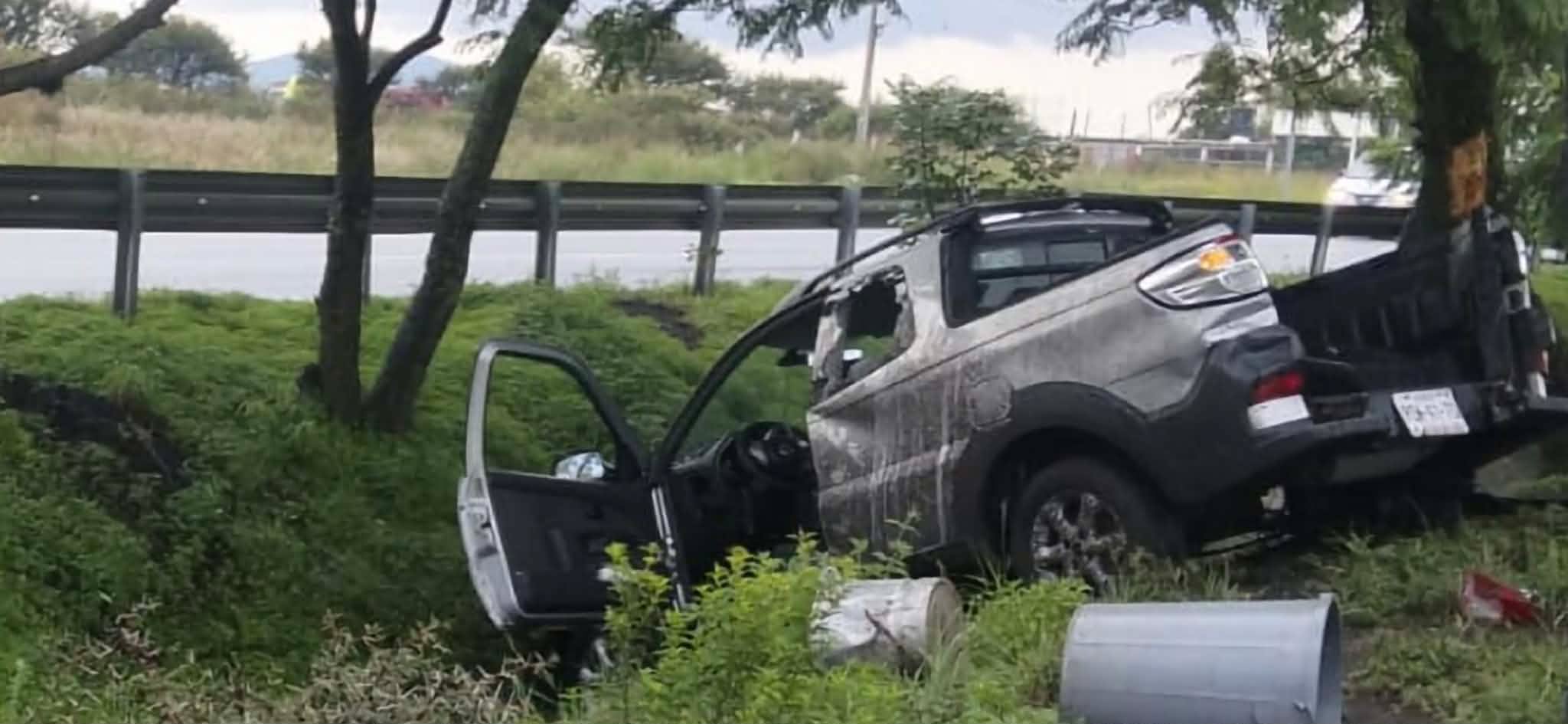 Volcadura en la Morelia y atropellamiento en Zamora dejan una mujer lesionada y daños materiales