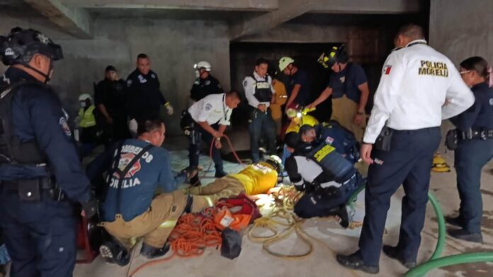 Tragedia en obra negra en Morelia; 4 albañiles mueren asfixiados