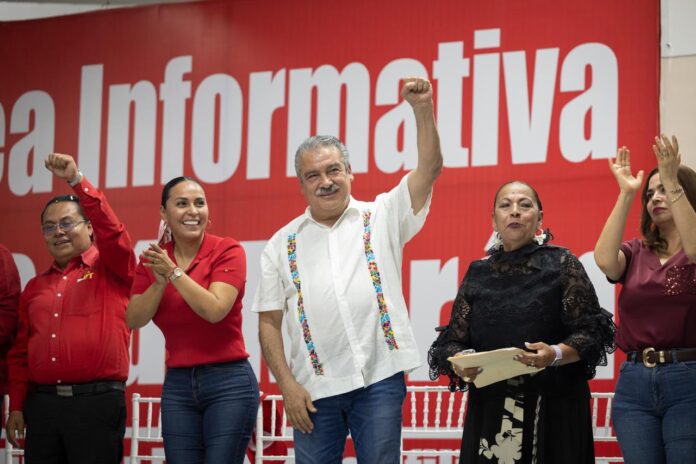 Consolida Raúl Morón liderazgo rumbo a la definición de Morena Consolida Raúl Morón liderazgo rumbo a la definición de Morena