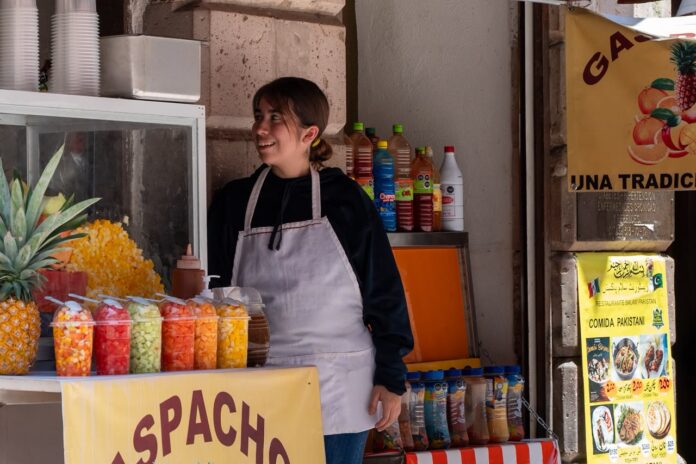 Empleo juvenil en Michoacán: 649 mil trabajan, pero con bajos salarios