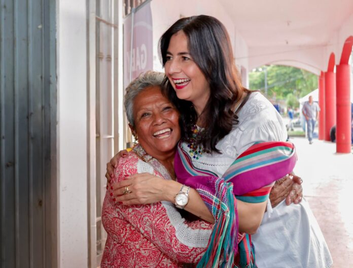 Gaby Molina fortalece su presencia y respaldo en Uruapan