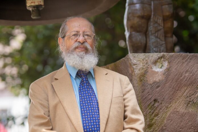 Bernardo Villarreal: Un abuelo de película que renació en el arte13.46 PM Bernardo Villarreal: Un abuelo de película que renació en el arte