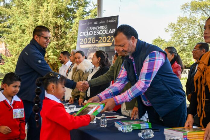 Que ningún sueño se quede fuera de las aulas: Julio Arreola
