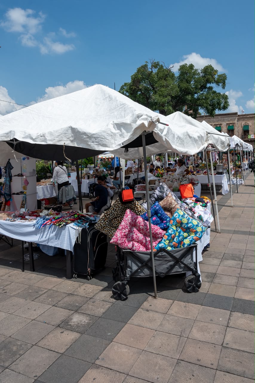 Sabores, artesanías y emprendimientos llenan el corazón de Morelia
