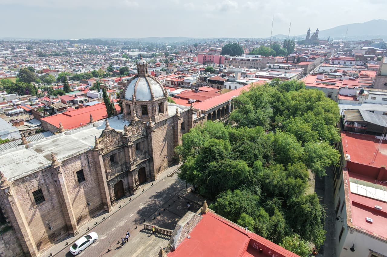 ¿Dragones o caimanes? Las gárgolas que vigilan Morelia desde las alturas